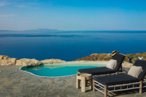 Makarias Traditional Luxury Villas